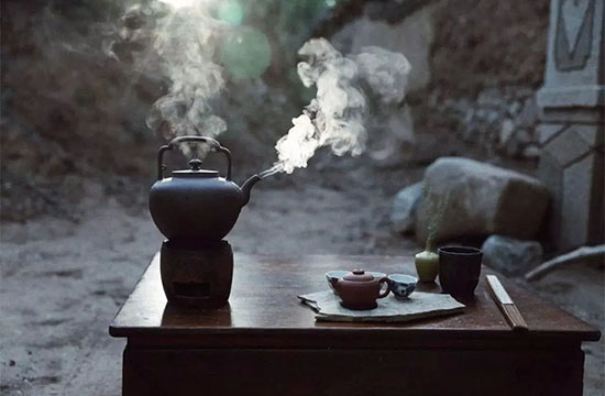 圍爐煮茶|適合煮著喝的茶有哪些？[精制鋼圍爐|炭火爐|圍爐茶桌]