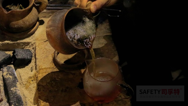 從“火塘烤茶”到“圍爐煮茶”，傳承中華茶文化 [精制鋼圍爐茶桌|炭火爐](圖4)