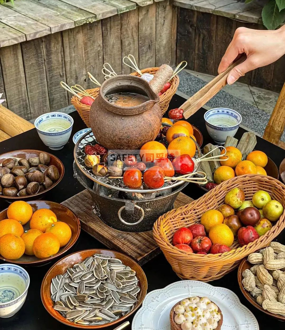 圍爐煮茶刷屏，一起來感受古詩詞中的茶風茶韻「圍爐茶桌，炭火爐」(圖1)