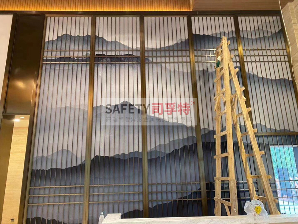 金屬屏風（不銹鋼屏風、鋁雕屏風）安裝過程和步驟講解(圖1)
