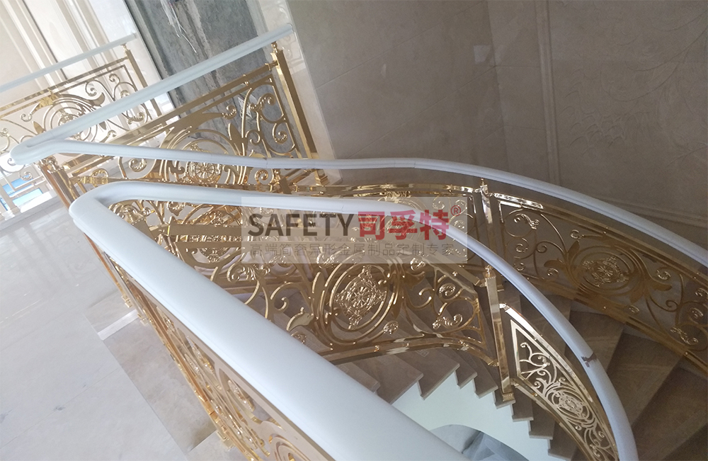 鋁藝鏤空雕花樓梯扶手：造型多樣，工藝成熟，彰顯高端品味(圖2)
